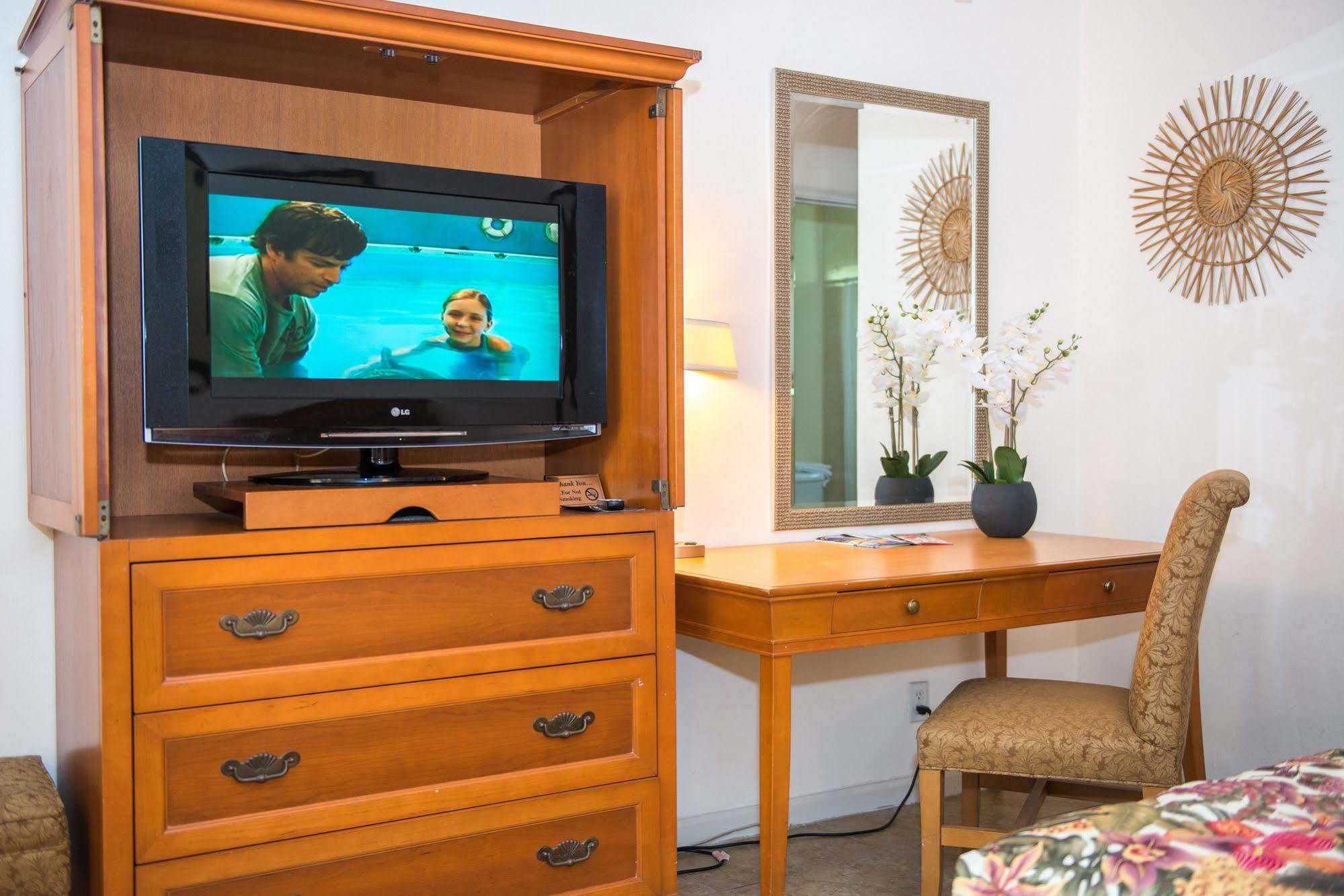 Shore Haven Resort Inn Лодердейл-бай-Си Экстерьер фото
